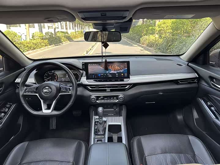 Фото 9 - Nissan Teana