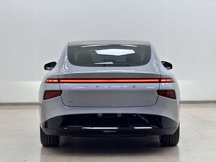 Фото 5 - XPeng P7