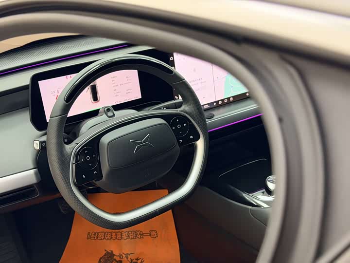 Фото 7 - XPeng P7