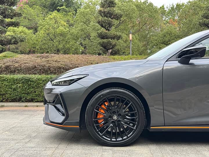 Фото 3 - Changan UNI-V