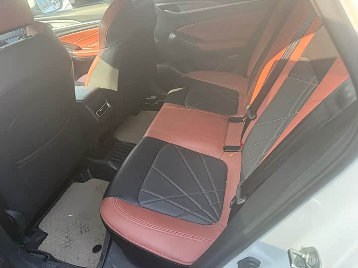 Фото 5 - Changan Eado Plus