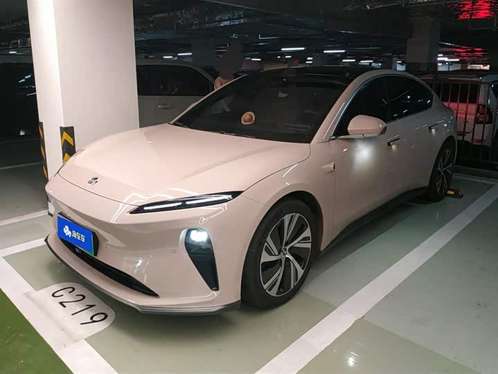 Фото 1 - Nio ET5