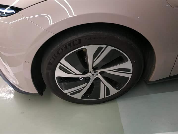 Фото 6 - Nio ET5