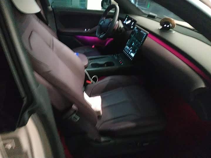 Фото 8 - Nio ET5