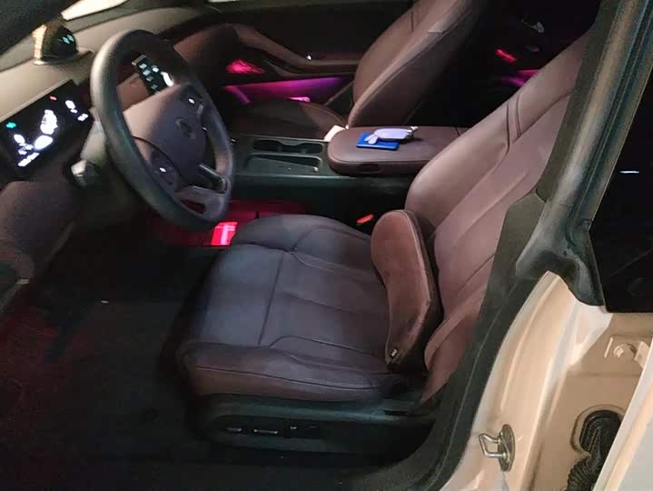 Фото 9 - Nio ET5