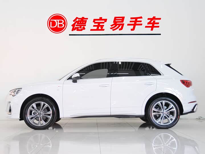 Фото 4 - Audi Q3