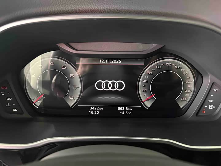 Фото 9 - Audi Q3