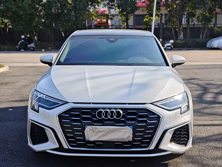 Фото 2 - Audi A3