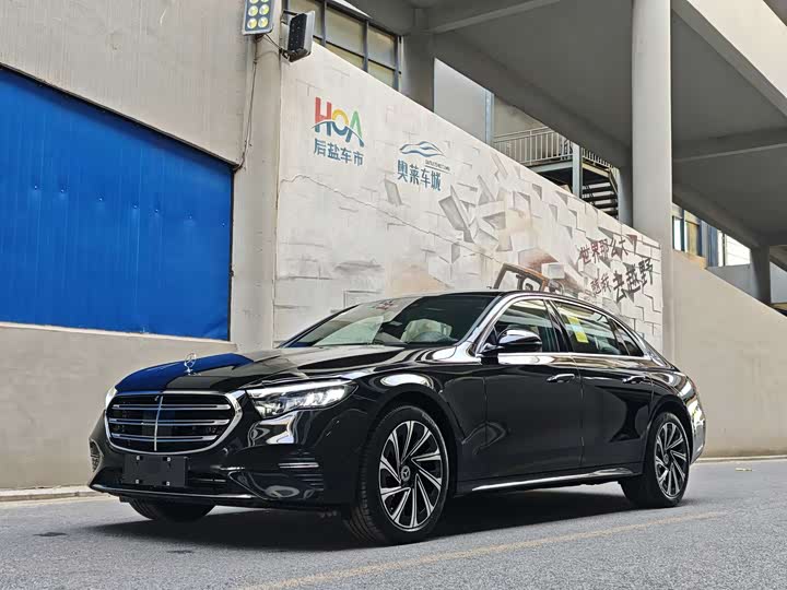 Фото 1 - Mercedes-Benz E-Class