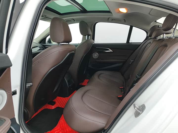 Фото 7 - BMW 1 Series