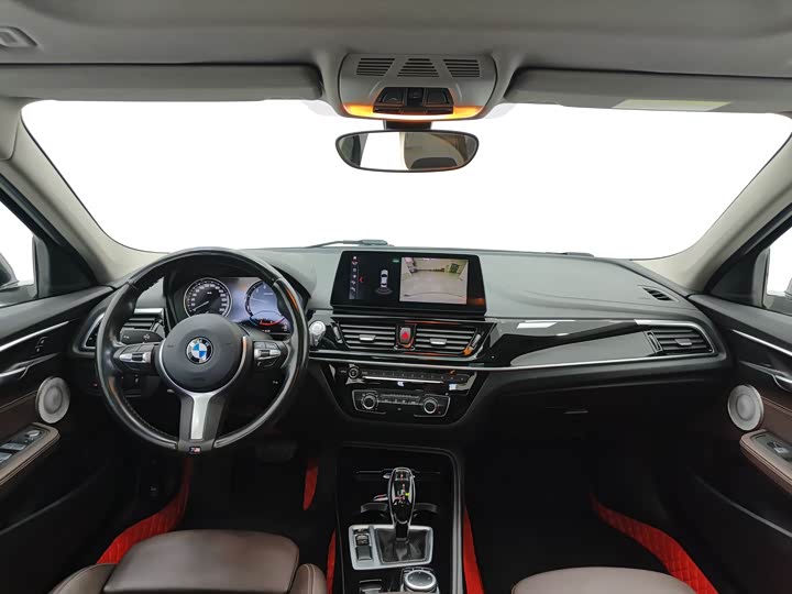 Фото 8 - BMW 1 Series