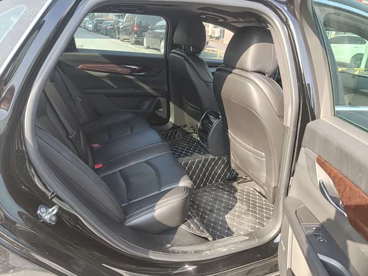 Фото 7 - Cadillac CT6