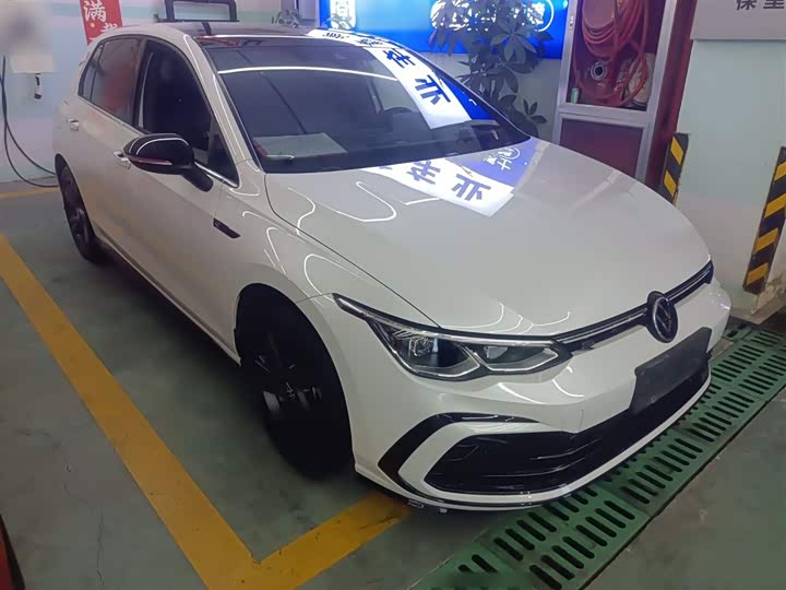 Фото 4 - Volkswagen Golf