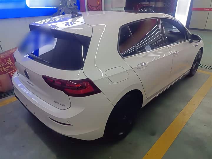 Фото 7 - Volkswagen Golf