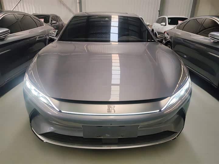 Фото 3 - BYD Han