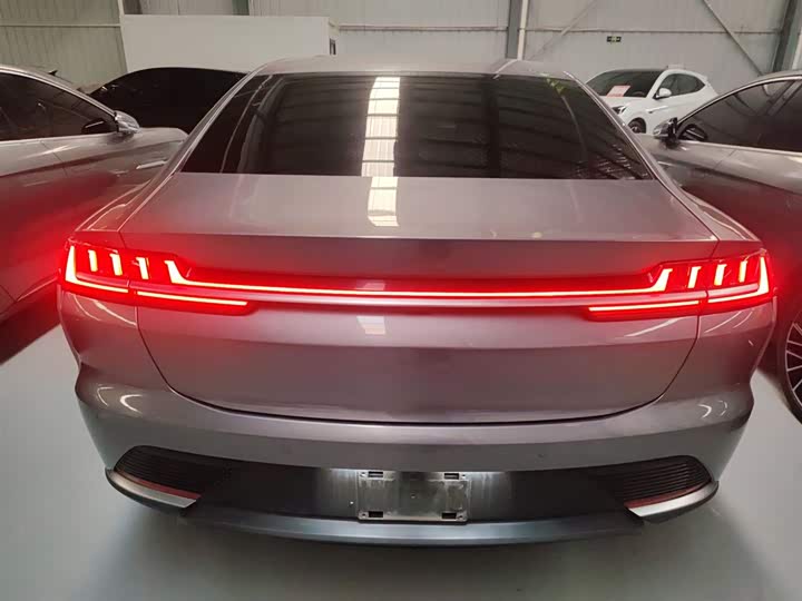 Фото 6 - BYD Han