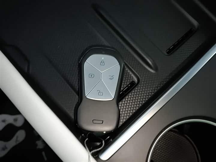 Фото 9 - XPeng G6