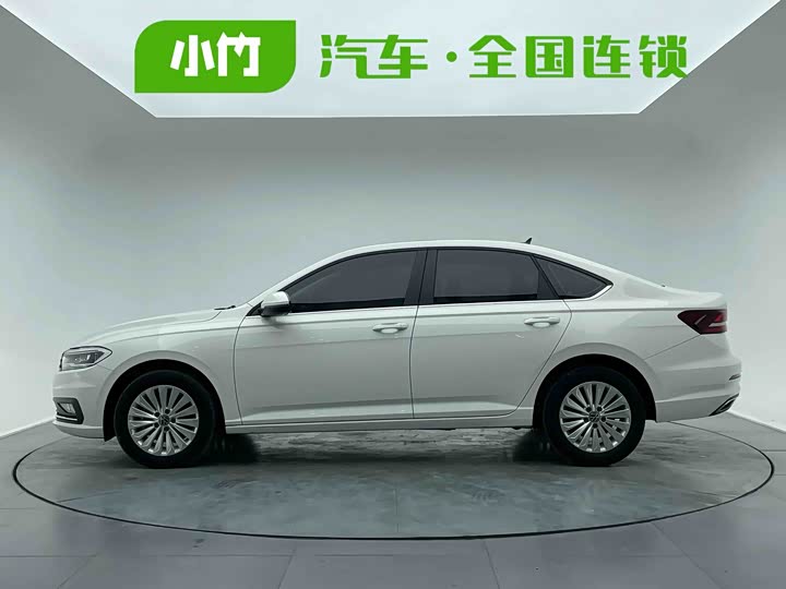 Фото 4 - Volkswagen Lavida