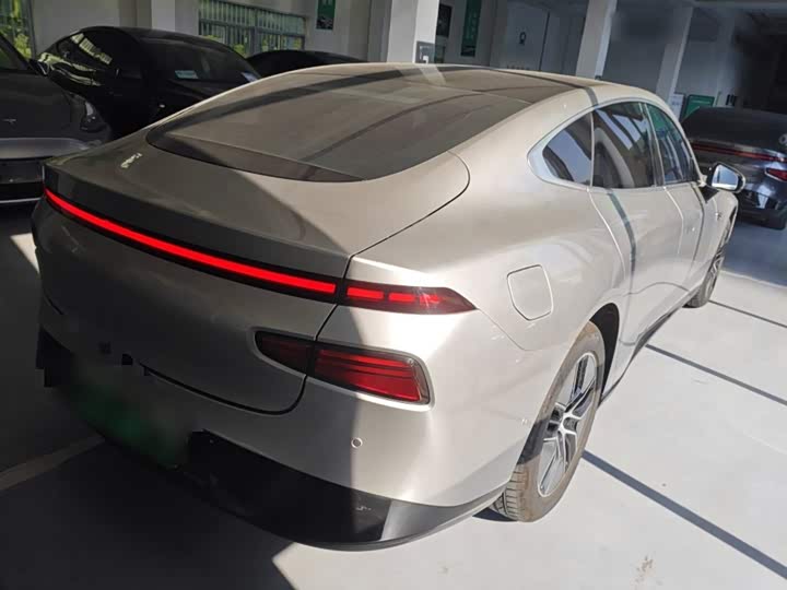 Фото 7 - XPeng P7