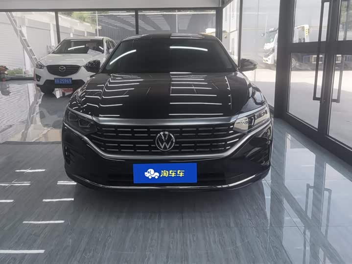 Фото 2 - Volkswagen Passat