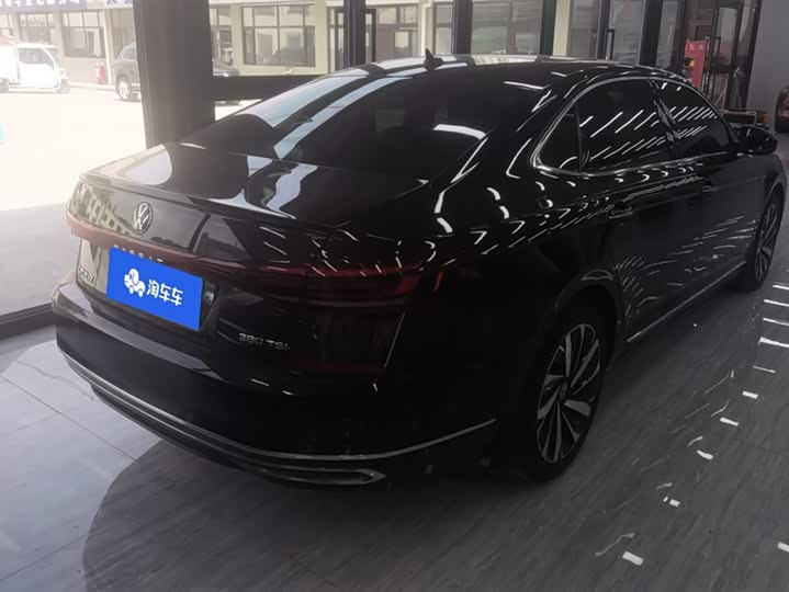 Фото 3 - Volkswagen Passat