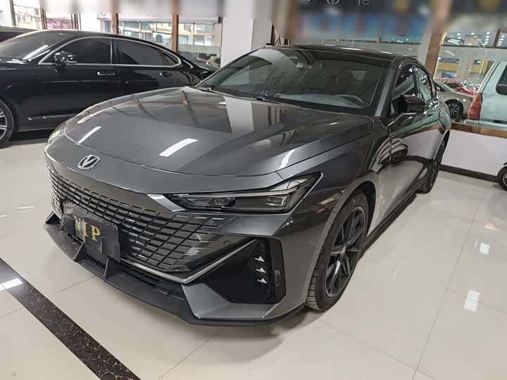 Фото 1 - Changan UNI-V