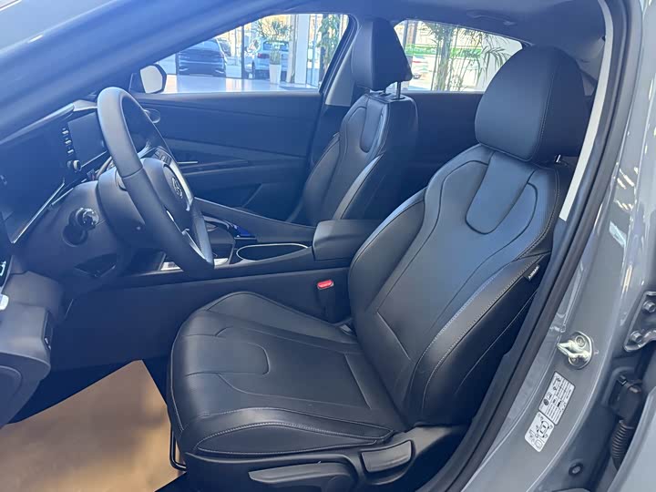 Фото 8 - Hyundai Elantra N line