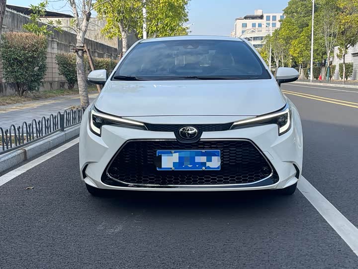 Фото 2 - Toyota Levin