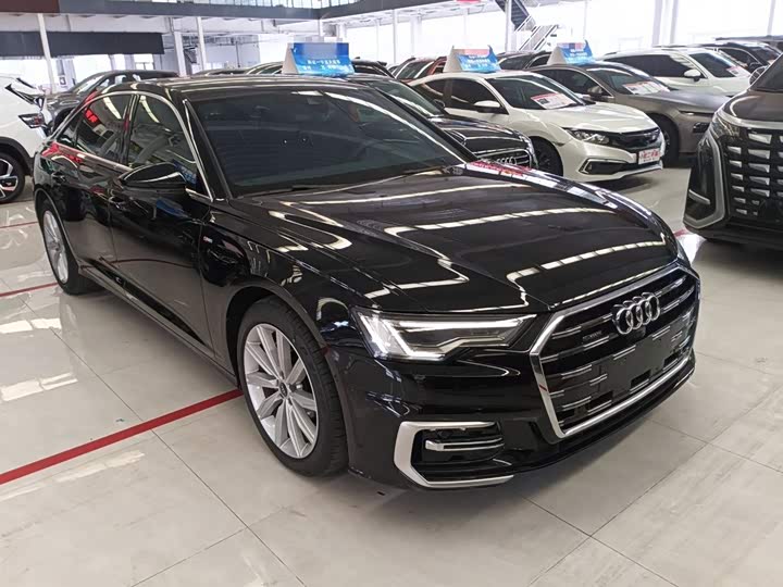 Фото 4 - Audi A6L