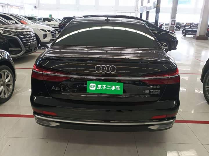 Фото 6 - Audi A6L