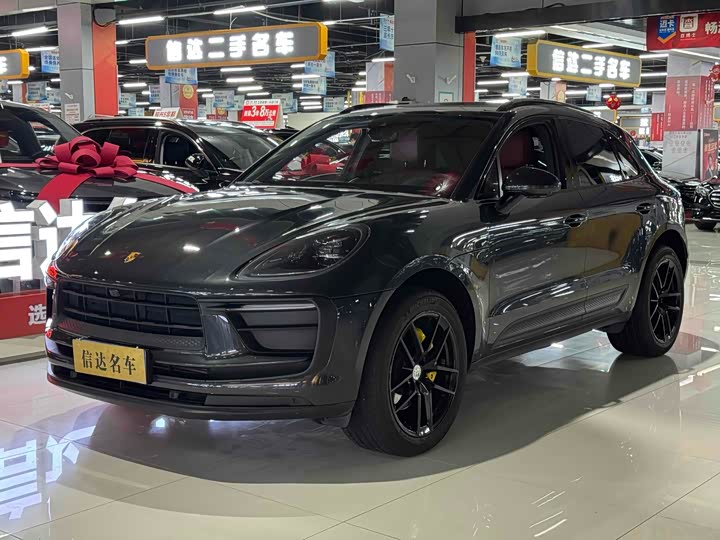 Фото 1 - Porsche Macan