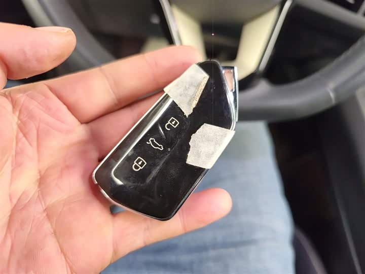 Фото 9 - Volkswagen ID.Unyx