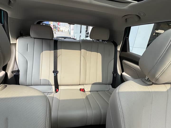 Фото 8 - GAC Aion UT