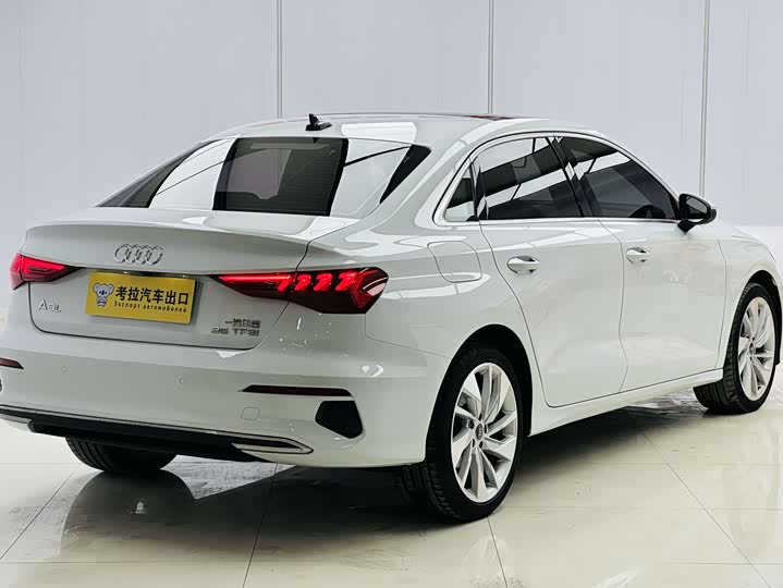Фото 2 - Audi A3