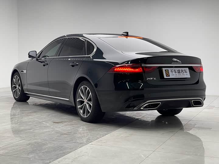 Фото 6 - Jaguar XF L