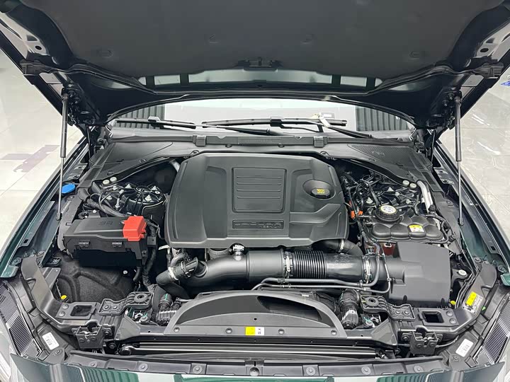 Фото 9 - Jaguar XF L