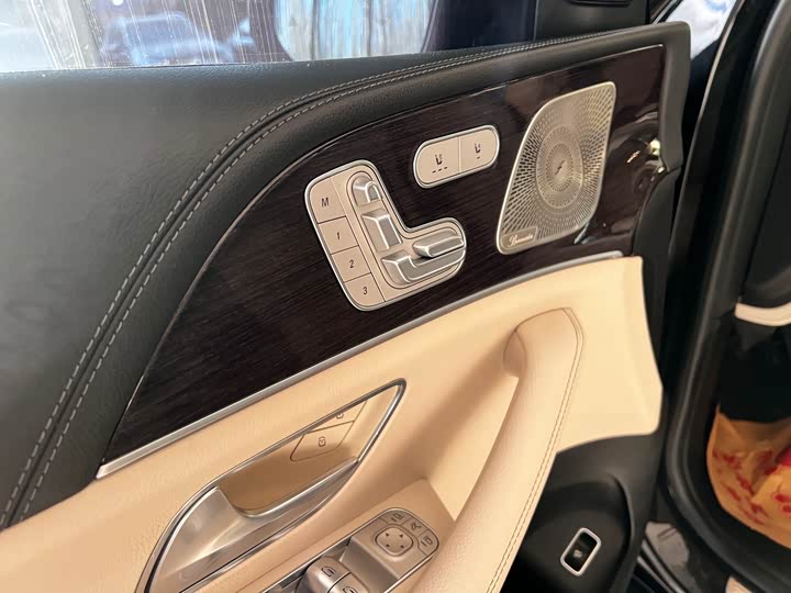 Фото 7 - Mercedes-Benz GLS-Class