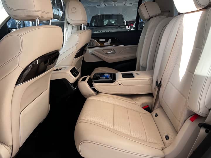 Фото 8 - Mercedes-Benz GLS-Class