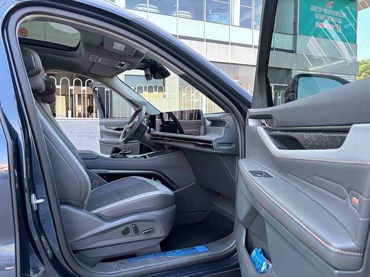 Фото 9 - Ford Edge