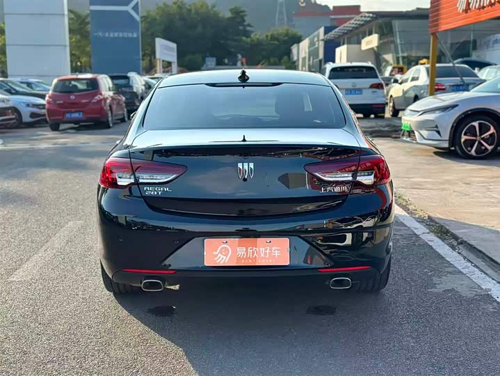 Фото 8 - Buick Regal