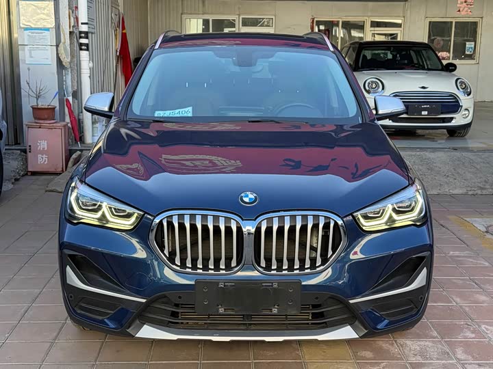 Фото 2 - BMW X1