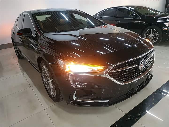 Фото 4 - Buick LaCrosse