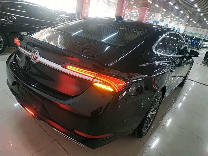 Фото 7 - Buick LaCrosse