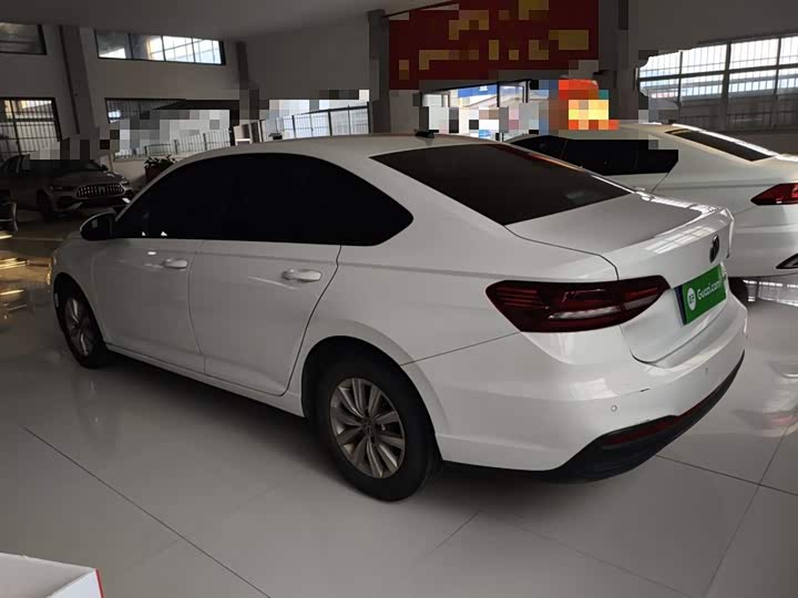 Фото 5 - Volkswagen Lavida