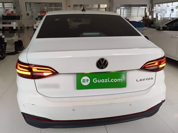 Фото 6 - Volkswagen Lavida