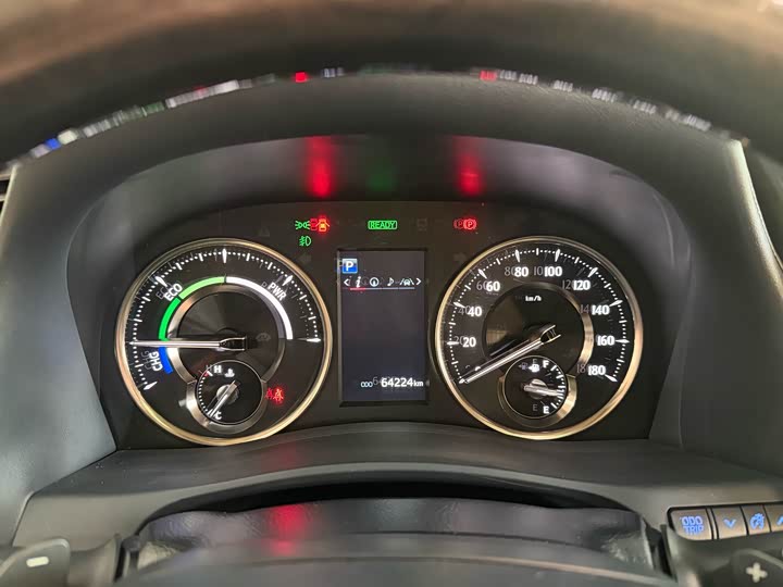 Фото 7 - Toyota Alphard