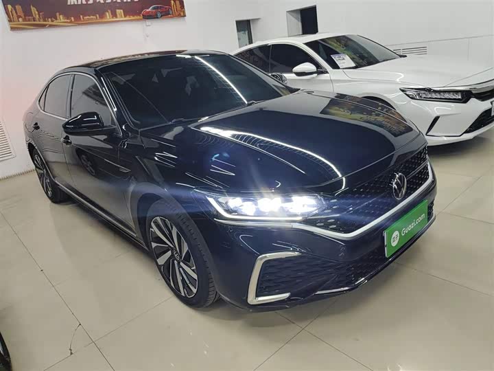 Фото 4 - Volkswagen Passat