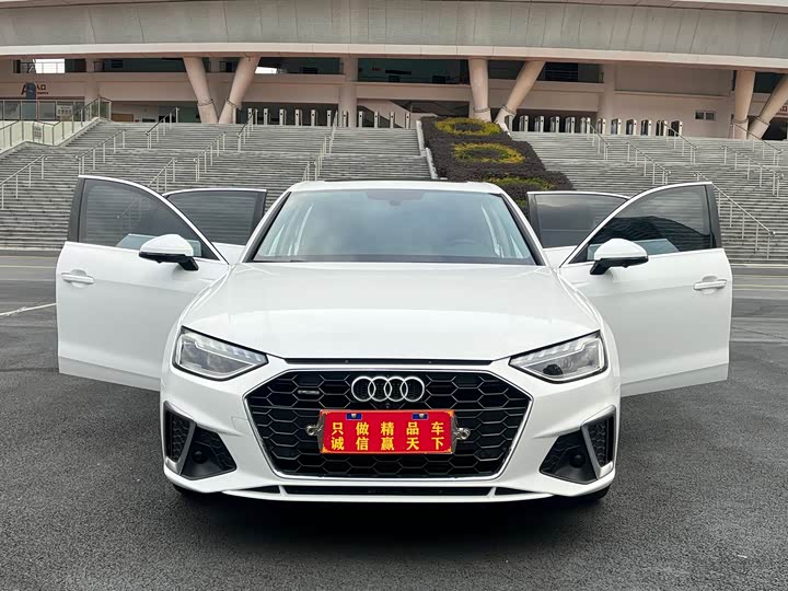 Фото 9 - Audi A4L