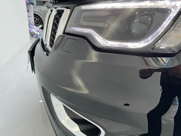 Фото 7 - Jeep Grand Cherokee