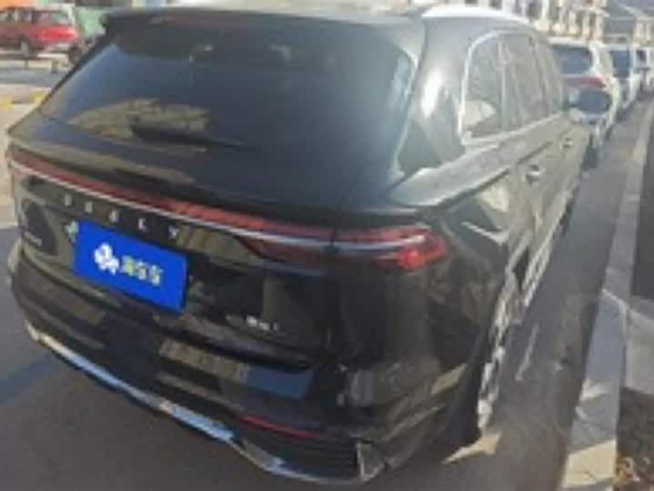 Фото 3 - Geely Monjaro